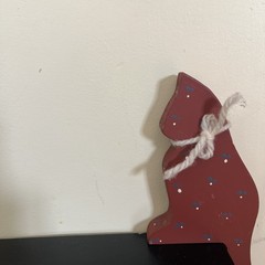 Wood Cat Door Topper/Corner Cat Painted Dark Red Cottagecore Grannycore 8.5”