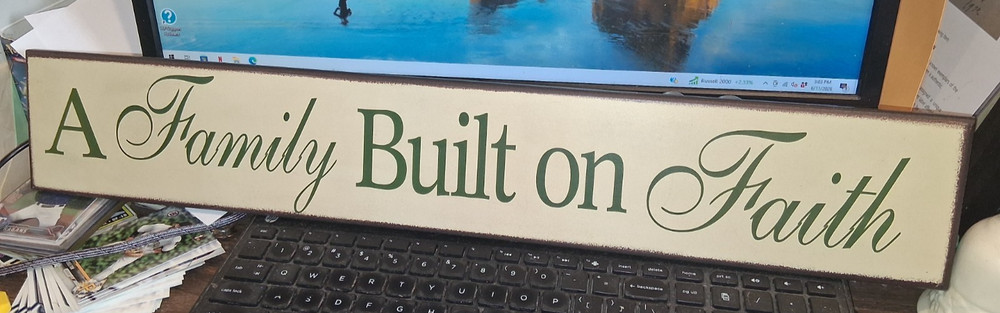 CHRISTIAN HOME DECOR 24″ x 4″ LONG FAITH SIGN, “A FAMILY BUILT ON FAITH”