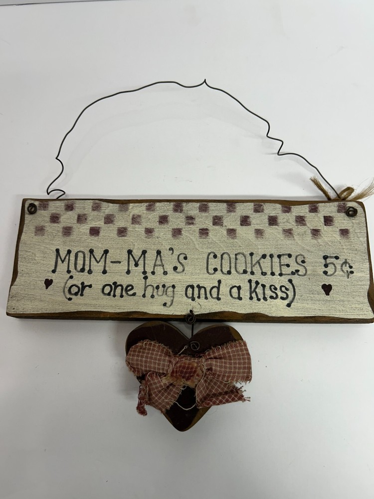 Mom-Ma’s Cookies Wood and Wire Home Décor Sign Wall hanger grandmother 10×4.5″