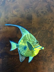 6” Tropical Reef Angel Fish Wall Art Plastic-GREEN/YELLOW – BLUE TRIM NEW
