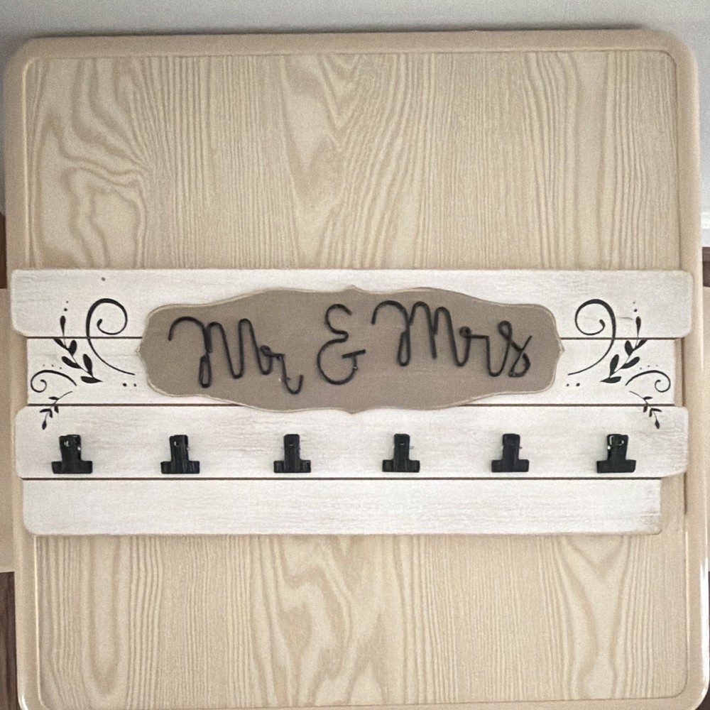 Young’s Mr & Mrs Rustic Wall Plaque with Clips, Wood & Metal, White Beige Black