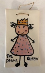 Way Kool Kids DRAMA QUEEN Ceramic Pottery Wall Hanging Plaque Preteen Girl 7×4.5