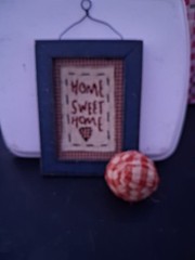 “Home Sweet Home” Hanging Wood Plaque Blue Frame Red/White Gingham Accent