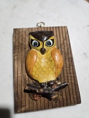 Vintage Handmade Owl Wall Plaque Decorative 3D Wood Resin Brown Yellow Hanging