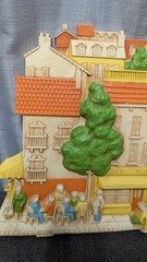 Vintage 1970s Molded Plastic Painted Wall Plaque Cafe de Flores MCMLXXVI SYROCO
