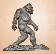 1- BIG FOOT WALL PLAQUE,SASQUATCH HUNTER,ALL OCCASION GIFTS,WALL DECOR, H-133A