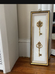 Mid Century Vintage Turner Wall Picture Of Gold Keys