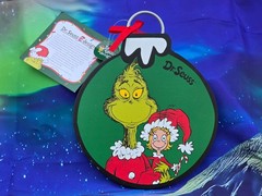 Dr Seuss Grinch Stole Christmas Cindy Lou Who Round Ornament Sign Wall Decor new