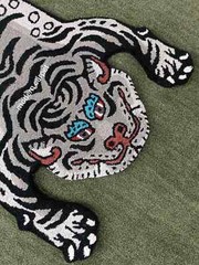 Tibetan Tiger Rugs Handmade 100% Woolen Hand Tufted For Home Decoration
