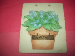 2002 MUD PIE WALL HANGING PLAQUE FORGET-ME-NOTS