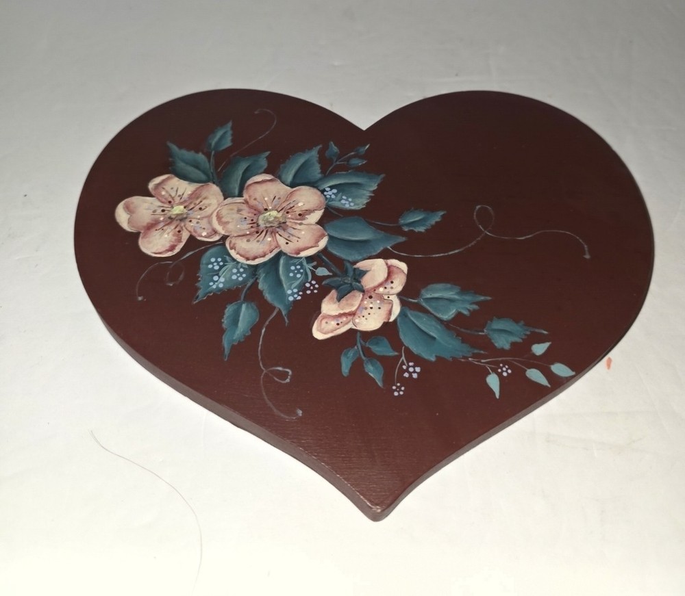 Hand-painted Wooden Heart Plaque Folk Srt Floral Design Cottage Core