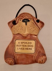 Vtg 1994 Smoky Mountain Pottery A Spoiled Rotten Dog Lives Here Plaque 7 3/4″