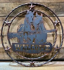 Western Rustic Welcome Sign, Horses & Barn Stars, Twisted Rope Ring, 23″