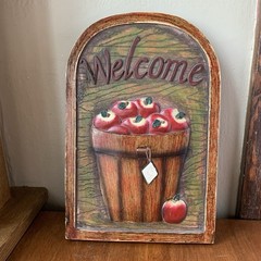 Vintage Y2K Apple Basket Welcome Sign 3D Resin Plaque Farmhouse Cottage Decor