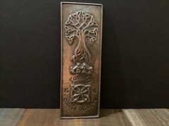 Wild goose studio Bronze Colored “Family is a Circle of Love” Celtic Wall Plaque