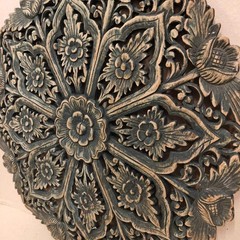 24″ Round Teak Wood Wall Art Hand Carved Floral Mandala Distressed Black RS004