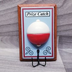 Prize Catch Sign Plaque Wooden Float Keys Hook Fishing Wall Decor