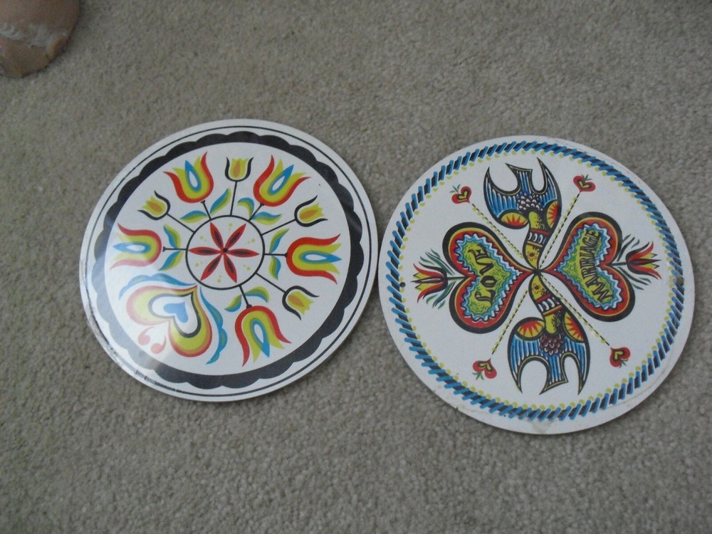 Lot of 2 Different Masonite Board Dutch Hex Signs Birds More 7 3/4″ Wide Sealed
