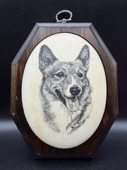 Vintage Pembroke Welsh Corgi Beaded Glass & Wood Wall Plaque 5×7” See Desc
