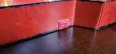 Arrow Sign With Lights, Color Red And Measures 24″ x 10″ x 2″