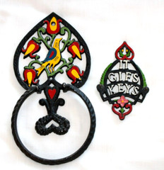 2 Vintage Pennsylvania Dutch Metal Towel Wall Hanging + 3 Key Holder-G9