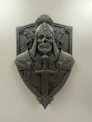 Undead Knight Skull Wall Plaque Medieval Shield Gothic Skeleton Armor Decor 9”