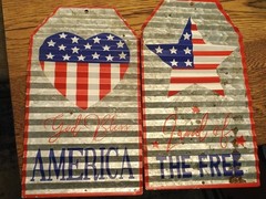 2pc Patriotic Metal Hanging Wall Signs Tag Shape Stars God Bless America