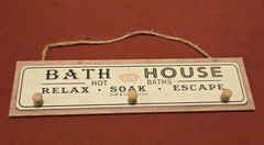 Farmhouse Style Bath House Plaque With Knobs