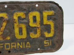 1951 California License Plate BE Y32695 Black Yellow Round Edge #FQA-3