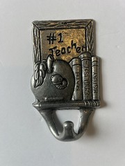 #1 Teacher Cast Metal Wall Hook Apple Books Math English History Classroom Decor
