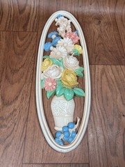 Dart Industries Vintage 21″ Wall Plaque Unique OVAL Floral Daisies Roses