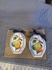 Italian Vintage Hand Painted Wall Pear Plaques