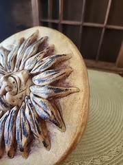 Sun Face Art Pottery 3D 9″ Wall Plaque Signed Broun ’76 Handmade Sunshine Gramps