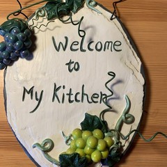 Grape Wine Ceramic 3D Hanging Plaque “Welcome To My Kitchen” Bistro Deco Vintage