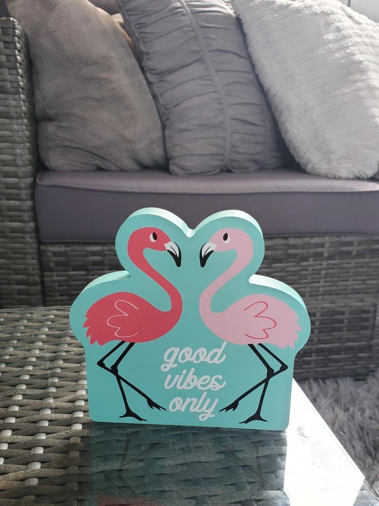 Adorable Small Wooden Free Standing “Good Vibes Only” Sign with Pink Flamingos