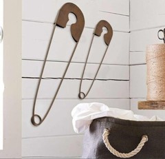 Rustic Giant Safety Diaper Pin Set Wall Decor Nursery Sewing Laundry NEW