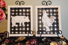 Set of 2 Farmhouse Wall Art Rooster & Pig Buffalo Check Gingham Frames Kitchen
