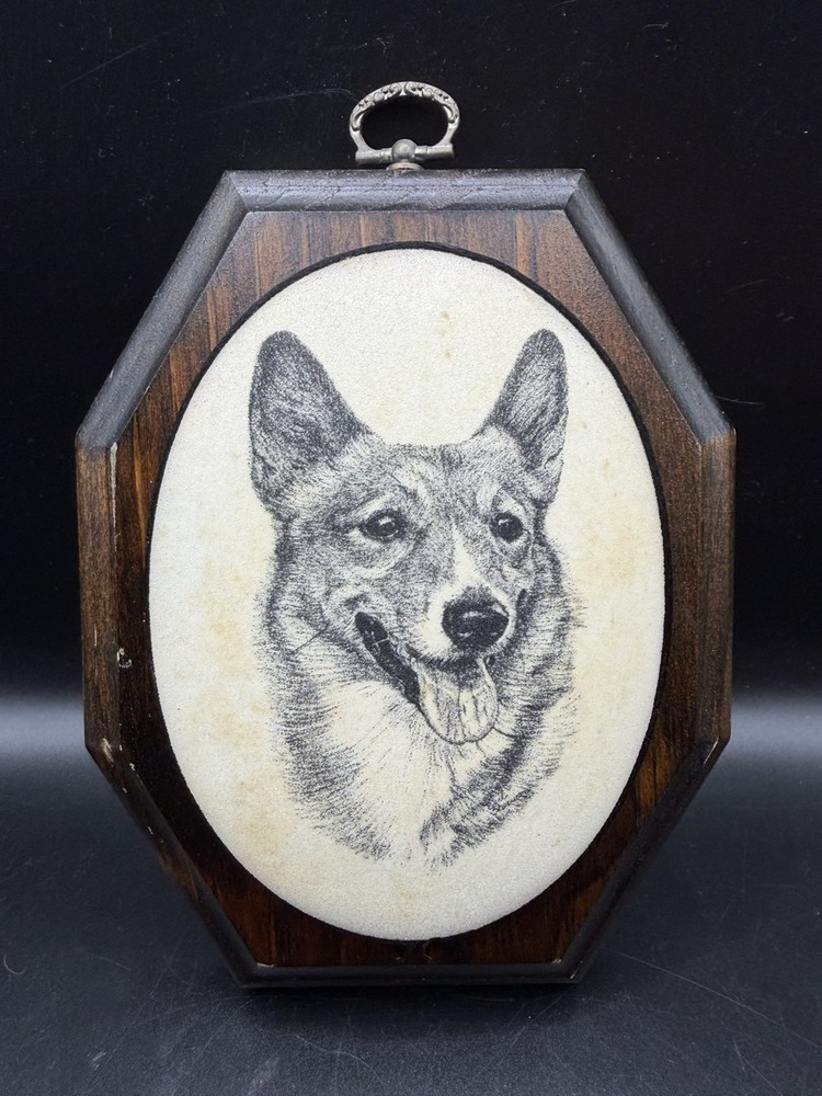 Vintage Pembroke Welsh Corgi Beaded Glass & Wood Wall Plaque 5×7” See Desc