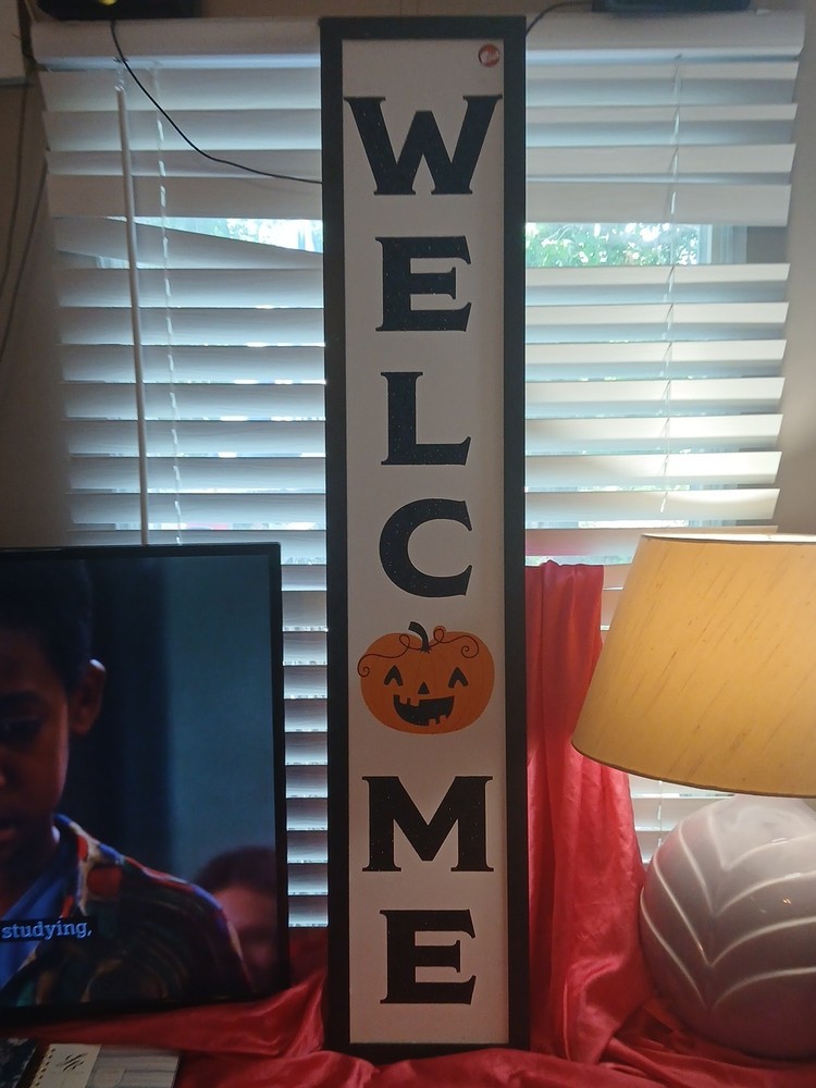 48in Leaner Welcome Halloween Sign