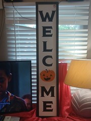 48in Leaner Welcome Halloween Sign
